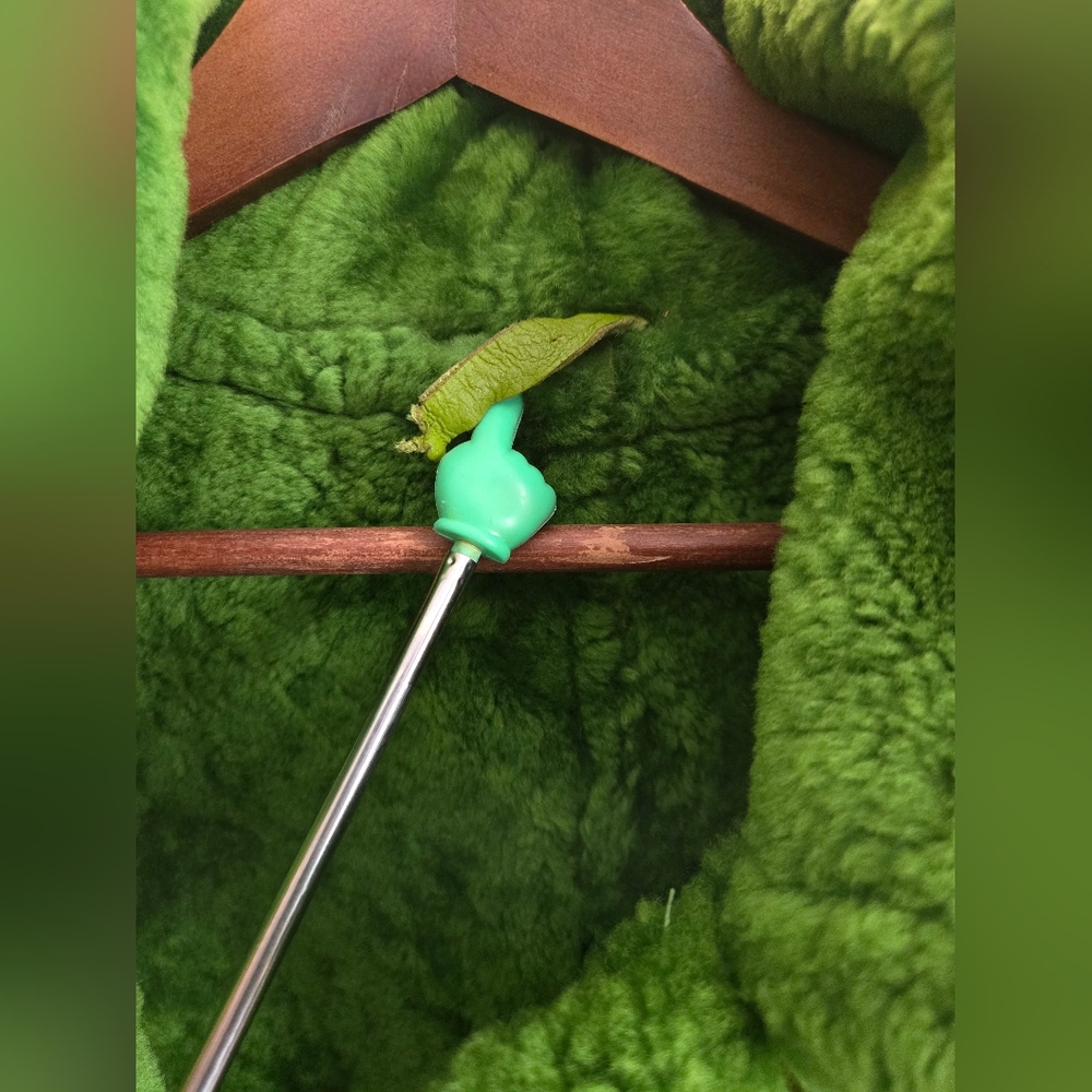 Vintage Shearling Bomber Jacket - image 8